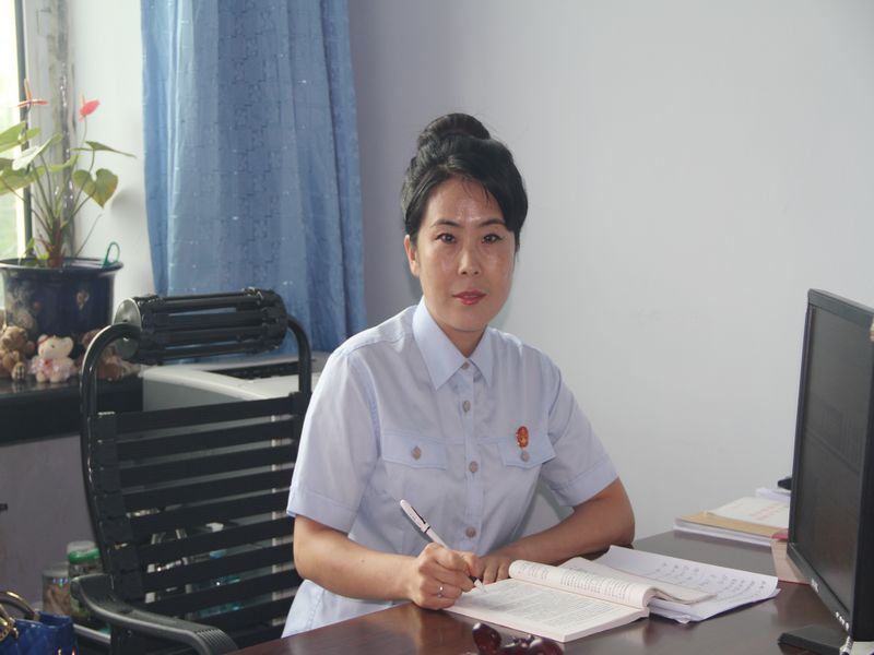 赵春玲,万缕柔情都为民